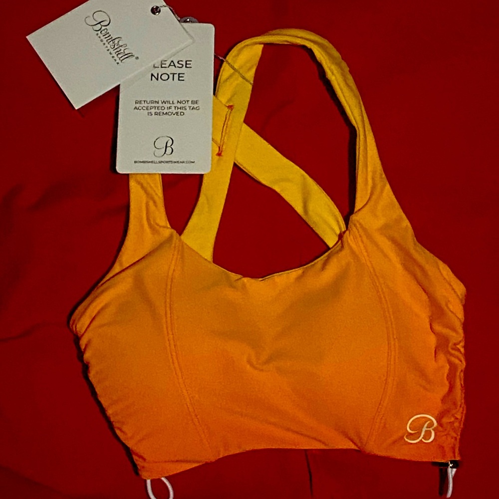 Bombshell leggings and top. New with tags.